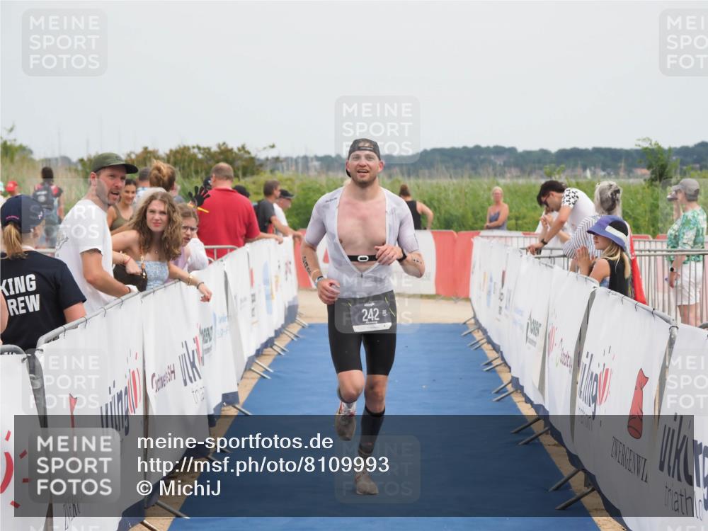 22.06.2025 - Viking Triathlon MichiJ http://msf.ph/oto/8109993 22.06.2025 14:52:31 Ziel 242 meine-sportfotos.de