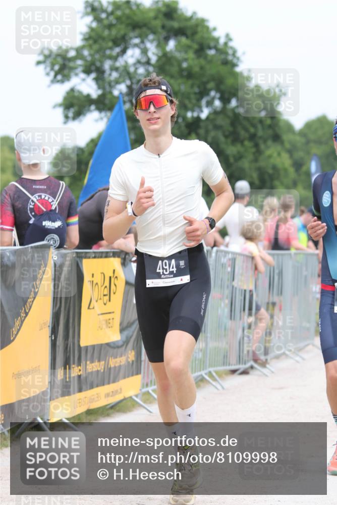 22.06.2025 - Viking Triathlon H.Heesch http://msf.ph/oto/8109998 22.06.2025 14:44:30 Laufen 177, 232, 285, 494 meine-sportfotos.de