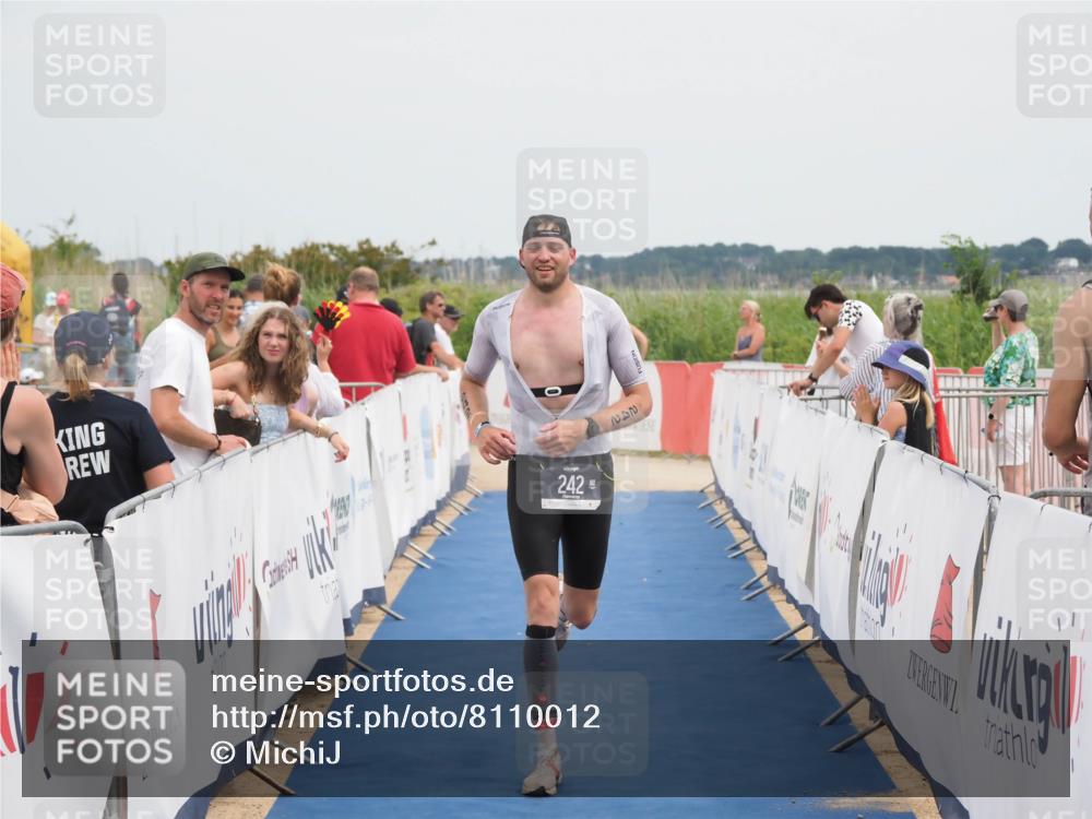 22.06.2025 - Viking Triathlon MichiJ http://msf.ph/oto/8110012 22.06.2025 14:52:32 Ziel 101, 242 meine-sportfotos.de
