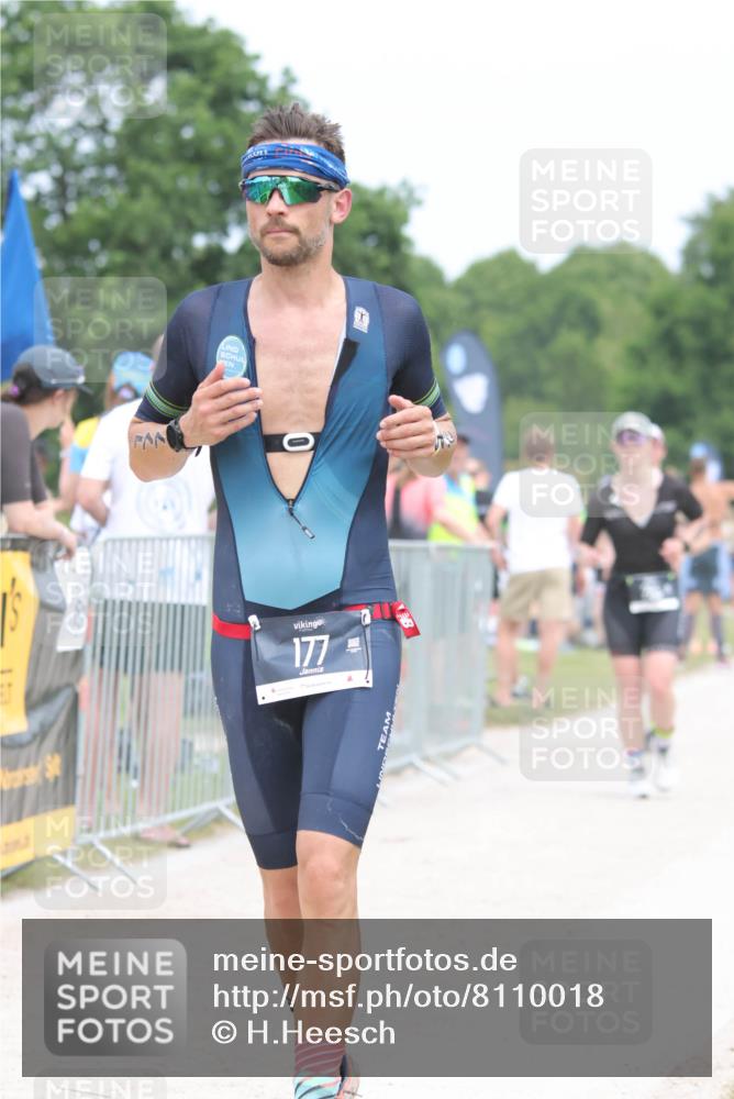 22.06.2025 - Viking Triathlon H.Heesch http://msf.ph/oto/8110018 22.06.2025 14:44:31 Laufen 177, 232, 285, 494 meine-sportfotos.de