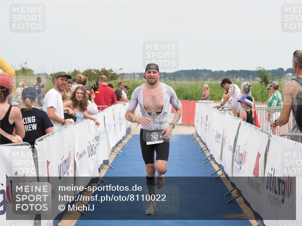 22.06.2025 - Viking Triathlon MichiJ http://msf.ph/oto/8110022 22.06.2025 14:52:32 Ziel 101, 242 meine-sportfotos.de