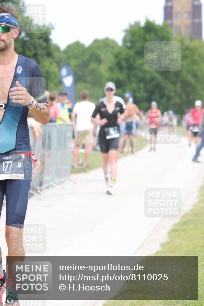 22.06.2025 - Viking Triathlon H.Heesch http://msf.ph/oto/8110025 22.06.2025 14:44:31 Laufen 177, 232, 285, 494 meine-sportfotos.de
