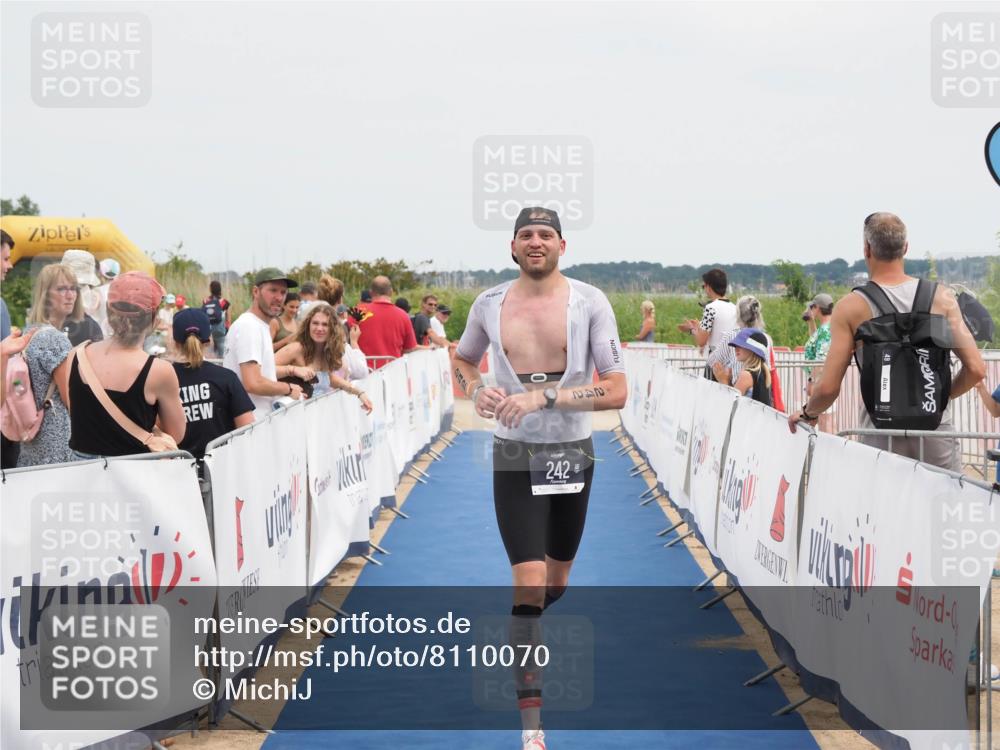 22.06.2025 - Viking Triathlon MichiJ http://msf.ph/oto/8110070 22.06.2025 14:52:32 Ziel 101, 242 meine-sportfotos.de