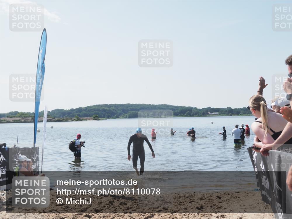 22.06.2025 - Viking Triathlon MichiJ http://msf.ph/oto/8110078 22.06.2025 10:59:17 Schwimmen 222, 459 meine-sportfotos.de