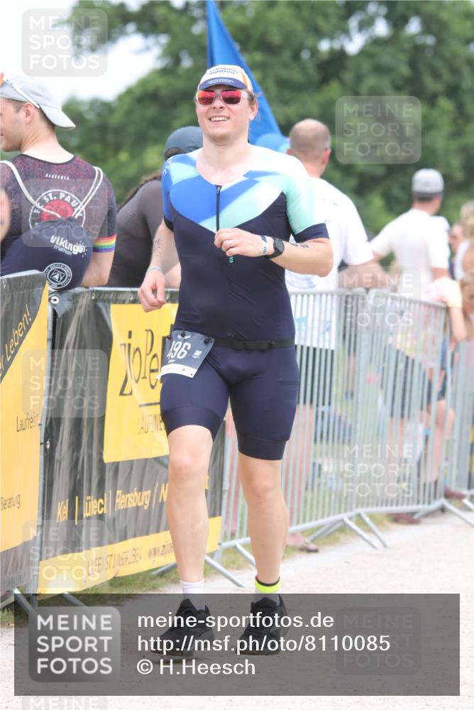 22.06.2025 - Viking Triathlon H.Heesch http://msf.ph/oto/8110085 22.06.2025 14:44:37 Laufen 285, 496 meine-sportfotos.de