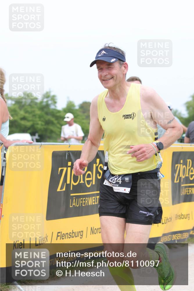 22.06.2025 - Viking Triathlon H.Heesch http://msf.ph/oto/8110097 22.06.2025 14:40:11 Laufen 106, 234, 372, 619 meine-sportfotos.de