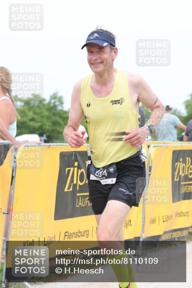 22.06.2025 - Viking Triathlon H.Heesch http://msf.ph/oto/8110109 22.06.2025 14:40:11 Laufen 106, 234, 372, 619 meine-sportfotos.de