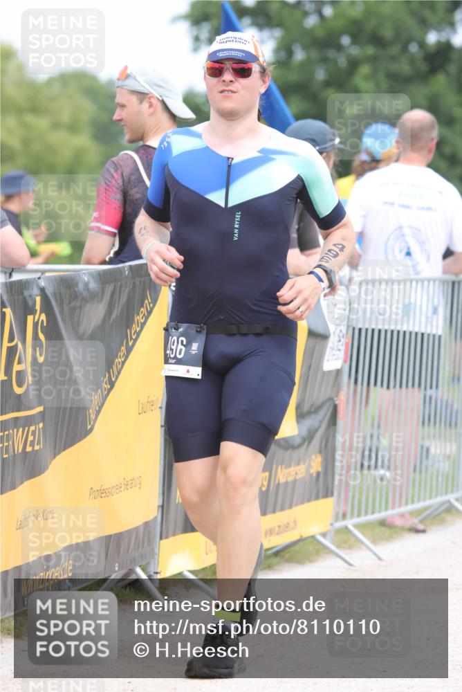 22.06.2025 - Viking Triathlon H.Heesch http://msf.ph/oto/8110110 22.06.2025 14:44:38 Laufen 285, 496 meine-sportfotos.de