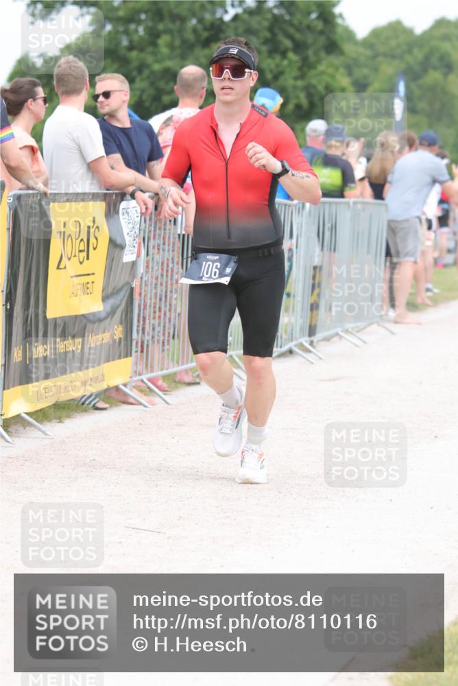 22.06.2025 - Viking Triathlon H.Heesch http://msf.ph/oto/8110116 22.06.2025 14:40:14 Laufen 106, 234, 358 meine-sportfotos.de