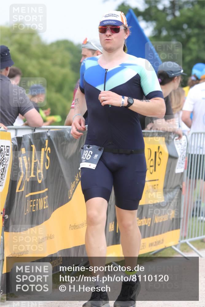 22.06.2025 - Viking Triathlon H.Heesch http://msf.ph/oto/8110120 22.06.2025 14:44:38 Laufen 285, 496 meine-sportfotos.de