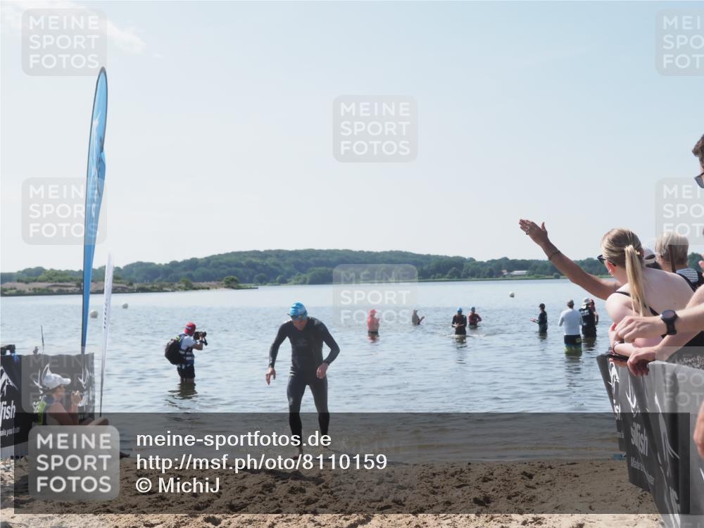 22.06.2025 - Viking Triathlon MichiJ http://msf.ph/oto/8110159 22.06.2025 10:59:18 Schwimmen 222, 459 meine-sportfotos.de