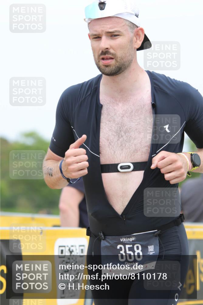 22.06.2025 - Viking Triathlon H.Heesch http://msf.ph/oto/8110178 22.06.2025 14:40:21 Laufen 97, 298, 358, 444 meine-sportfotos.de