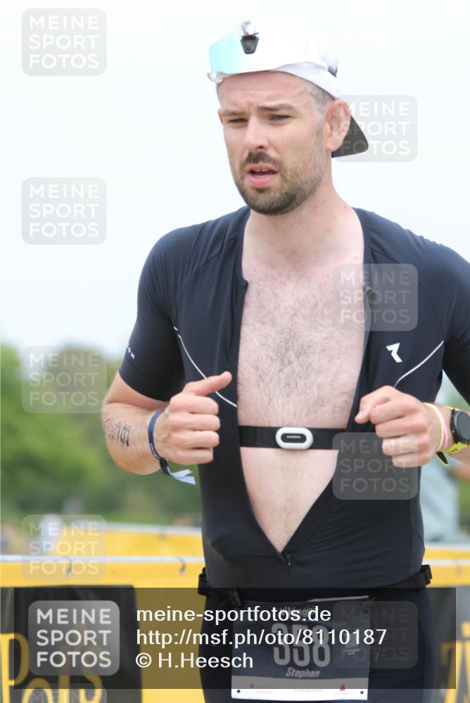 22.06.2025 - Viking Triathlon H.Heesch http://msf.ph/oto/8110187 22.06.2025 14:40:22 Laufen 97, 298, 358, 444 meine-sportfotos.de