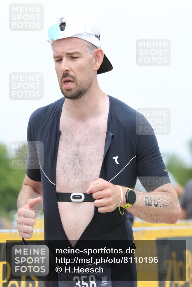 22.06.2025 - Viking Triathlon H.Heesch http://msf.ph/oto/8110196 22.06.2025 14:40:22 Laufen 97, 298, 358, 444 meine-sportfotos.de