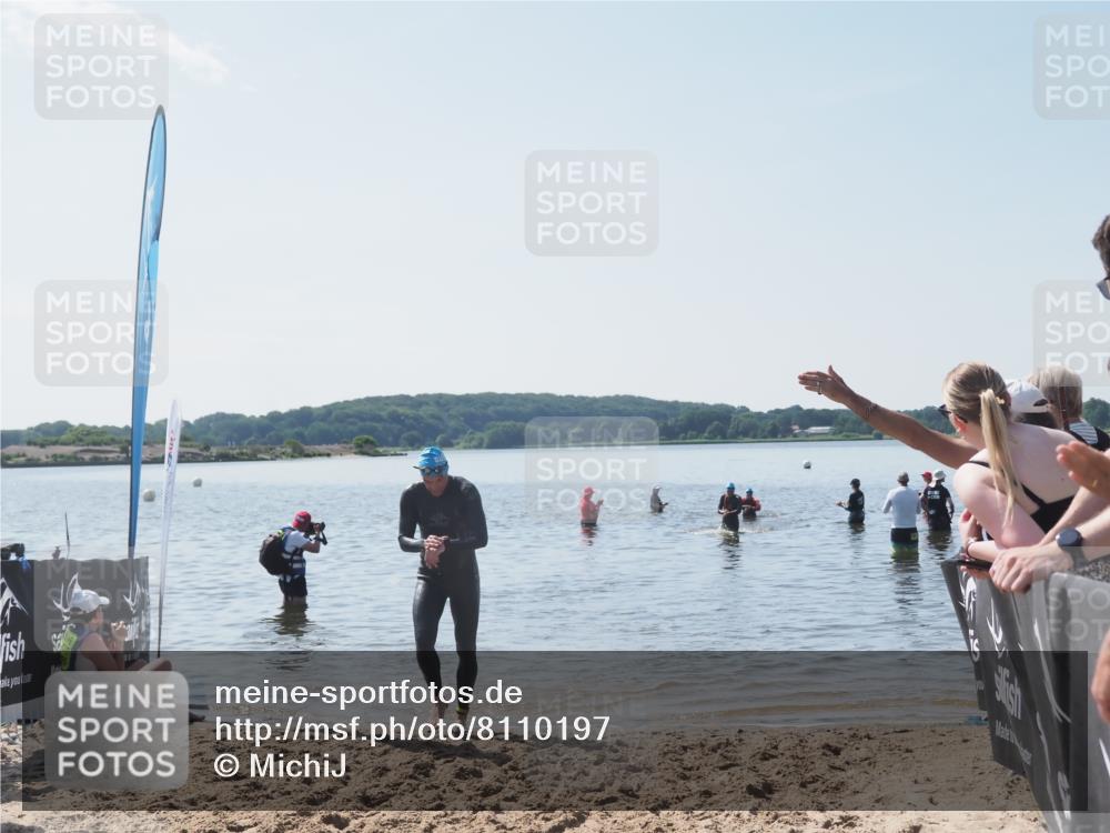 22.06.2025 - Viking Triathlon MichiJ http://msf.ph/oto/8110197 22.06.2025 10:59:19 Schwimmen 222, 459, 476 meine-sportfotos.de
