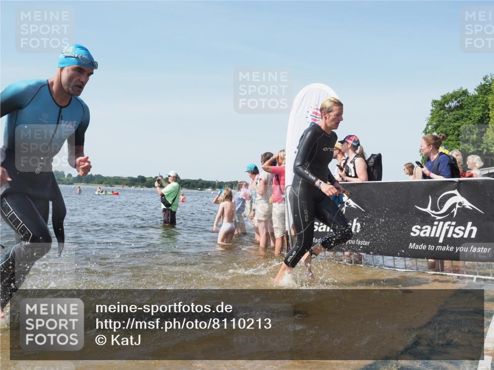 22.06.2025 - Viking Triathlon KatJ http://msf.ph/oto/8110213 22.06.2025 10:39:10 Schwimmen 79, 148, 181, 182, 185, 238, 276, 295, 351, 386, 408, 416, 451, 536, 654 meine-sportfotos.de