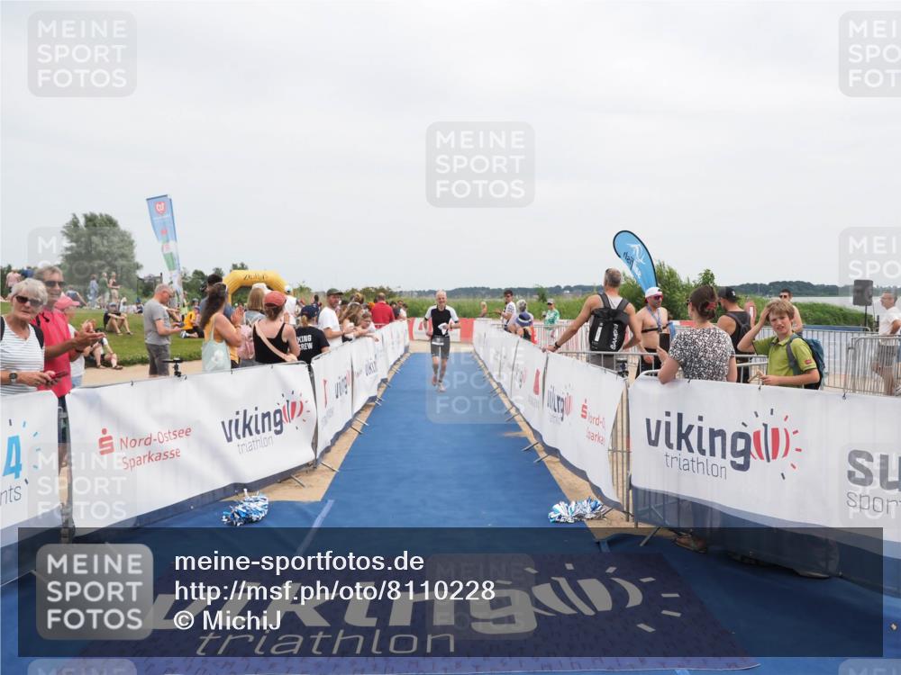 22.06.2025 - Viking Triathlon MichiJ http://msf.ph/oto/8110228 22.06.2025 14:52:35 Ziel 101, 242 meine-sportfotos.de