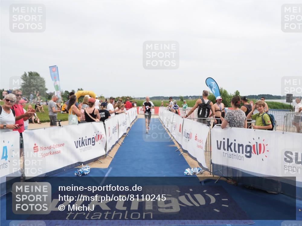 22.06.2025 - Viking Triathlon MichiJ http://msf.ph/oto/8110245 22.06.2025 14:52:35 Ziel 101, 242 meine-sportfotos.de