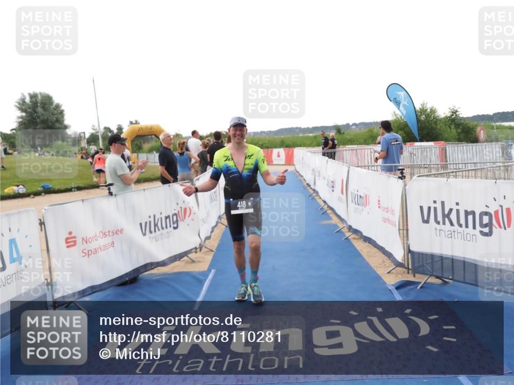 22.06.2025 - Viking Triathlon MichiJ http://msf.ph/oto/8110281 22.06.2025 16:22:08 Ziel 418 meine-sportfotos.de