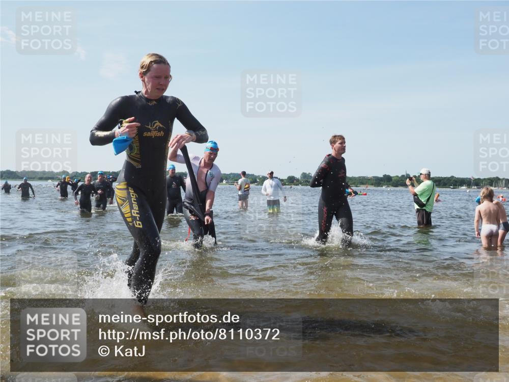 22.06.2025 - Viking Triathlon KatJ http://msf.ph/oto/8110372 22.06.2025 10:39:15 Schwimmen 79, 83, 148, 182, 195, 238, 276, 295, 351, 386, 474, 536, 654 meine-sportfotos.de