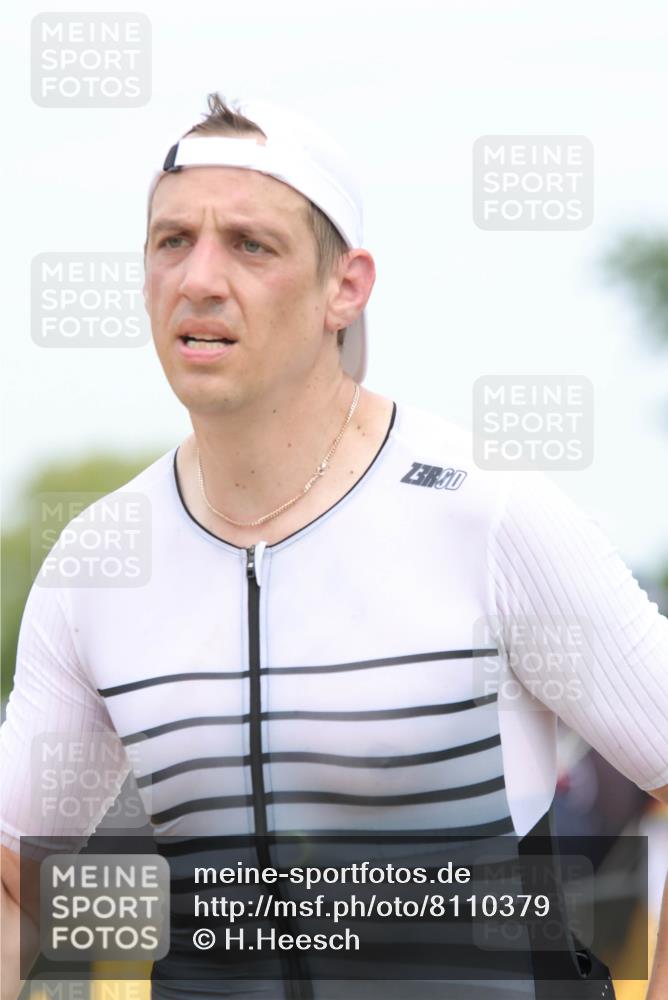 22.06.2025 - Viking Triathlon H.Heesch http://msf.ph/oto/8110379 22.06.2025 14:40:30 Laufen 97, 444 meine-sportfotos.de