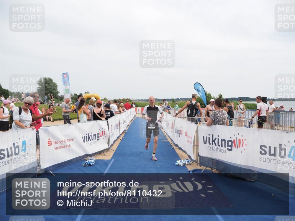 22.06.2025 - Viking Triathlon MichiJ http://msf.ph/oto/8110432 22.06.2025 14:52:37 Ziel 101, 242 meine-sportfotos.de