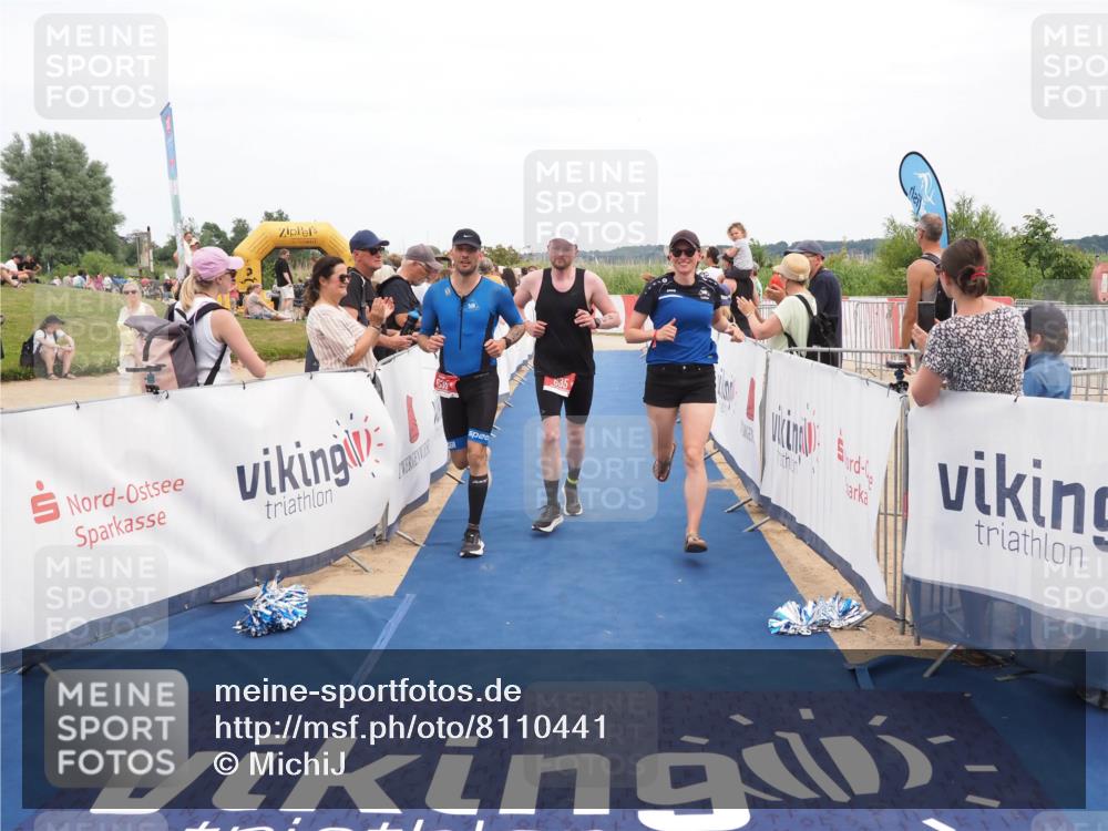 22.06.2025 - Viking Triathlon MichiJ http://msf.ph/oto/8110441 22.06.2025 15:01:29 Ziel 635 meine-sportfotos.de