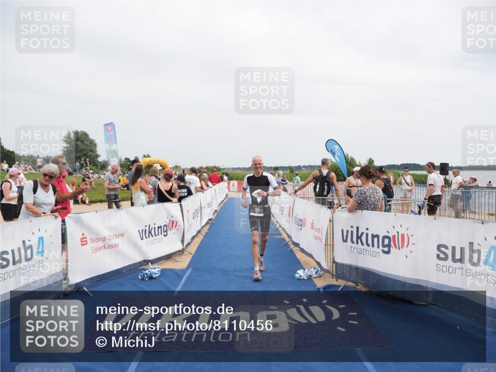 22.06.2025 - Viking Triathlon MichiJ http://msf.ph/oto/8110456 22.06.2025 14:52:37 Ziel 101, 242 meine-sportfotos.de