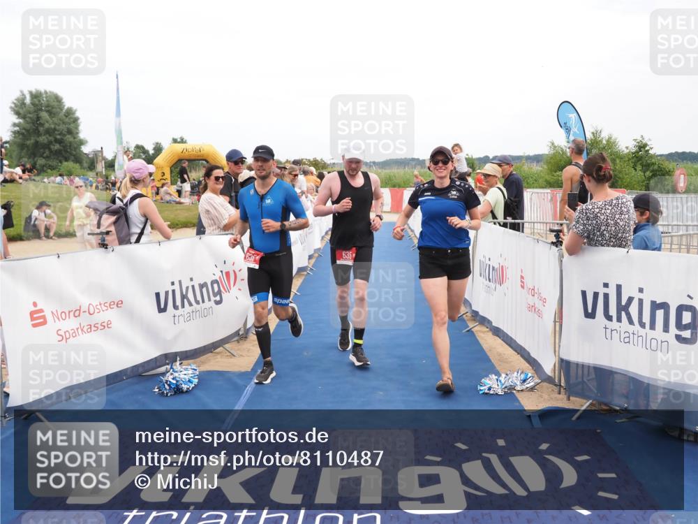 22.06.2025 - Viking Triathlon MichiJ http://msf.ph/oto/8110487 22.06.2025 15:01:29 Ziel 635 meine-sportfotos.de