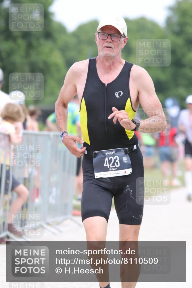 22.06.2025 - Viking Triathlon H.Heesch http://msf.ph/oto/8110509 22.06.2025 14:45:07 Laufen 47, 423 meine-sportfotos.de