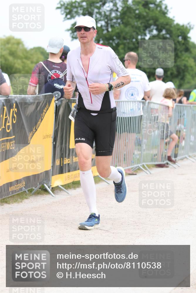 22.06.2025 - Viking Triathlon H.Heesch http://msf.ph/oto/8110538 22.06.2025 14:45:17 Laufen 323, 487 meine-sportfotos.de