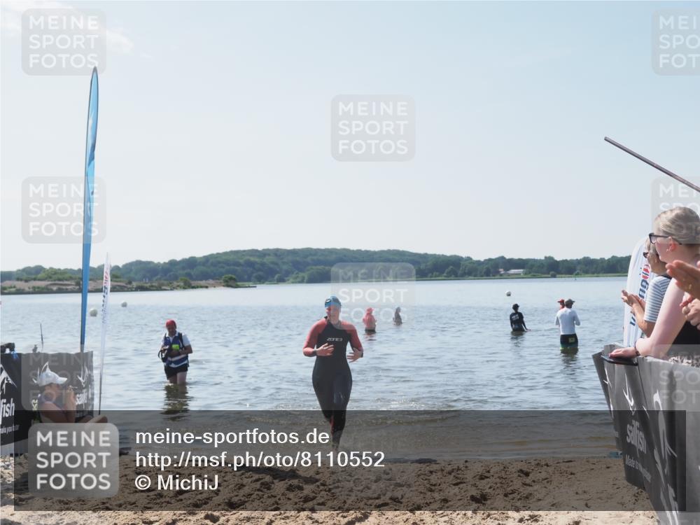 22.06.2025 - Viking Triathlon MichiJ http://msf.ph/oto/8110552 22.06.2025 10:59:37 Schwimmen 476 meine-sportfotos.de