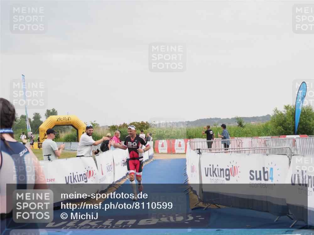 22.06.2025 - Viking Triathlon MichiJ http://msf.ph/oto/8110599 22.06.2025 16:39:25 Ziel 156 meine-sportfotos.de
