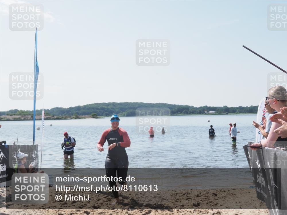 22.06.2025 - Viking Triathlon MichiJ http://msf.ph/oto/8110613 22.06.2025 10:59:38 Schwimmen 476 meine-sportfotos.de