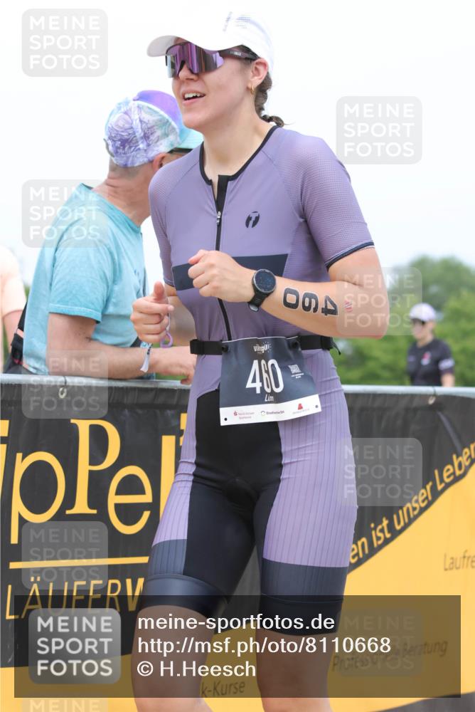 22.06.2025 - Viking Triathlon H.Heesch http://msf.ph/oto/8110668 22.06.2025 14:40:47 Laufen 76, 439, 460, 658 meine-sportfotos.de