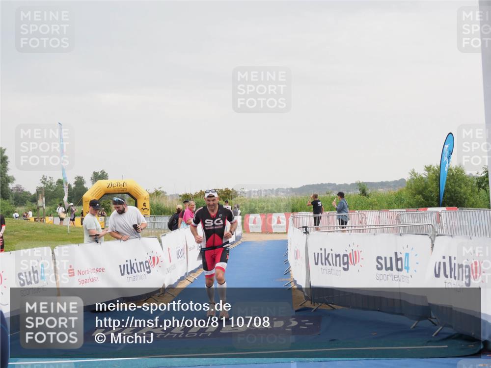22.06.2025 - Viking Triathlon MichiJ http://msf.ph/oto/8110708 22.06.2025 16:39:26 Ziel 156 meine-sportfotos.de