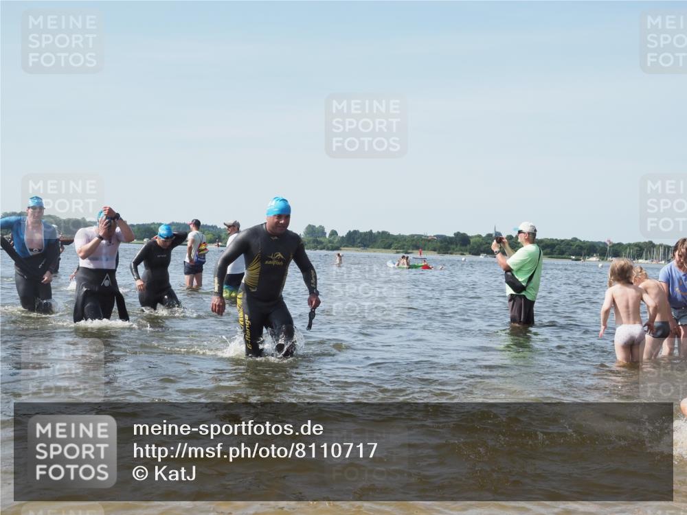 22.06.2025 - Viking Triathlon KatJ http://msf.ph/oto/8110717 22.06.2025 10:39:28 Schwimmen 83, 93, 117, 138, 150, 195, 238, 298, 324, 337, 474, 529 meine-sportfotos.de