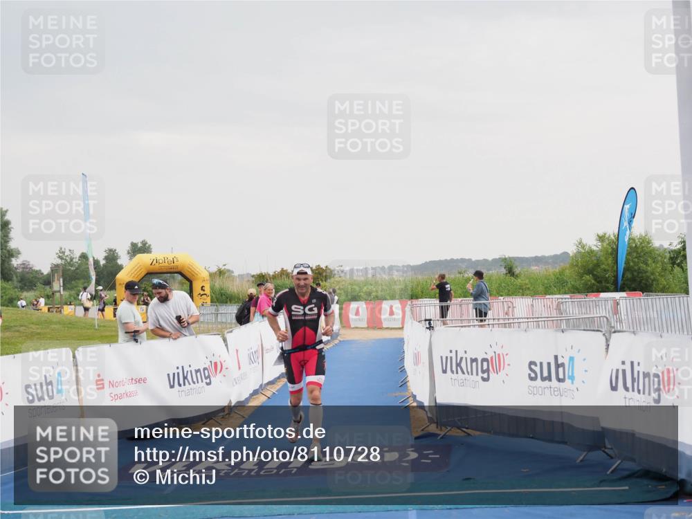 22.06.2025 - Viking Triathlon MichiJ http://msf.ph/oto/8110728 22.06.2025 16:39:26 Ziel 156 meine-sportfotos.de