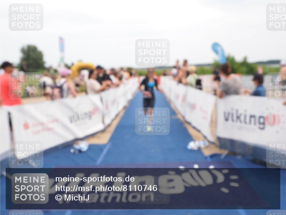 22.06.2025 - Viking Triathlon MichiJ http://msf.ph/oto/8110746 22.06.2025 15:01:55 Ziel 398 meine-sportfotos.de