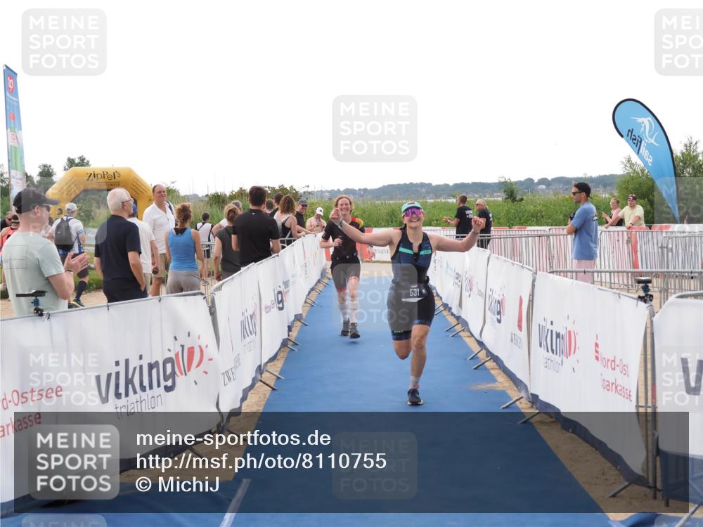 22.06.2025 - Viking Triathlon MichiJ http://msf.ph/oto/8110755 22.06.2025 16:22:32 Ziel 425, 531 meine-sportfotos.de