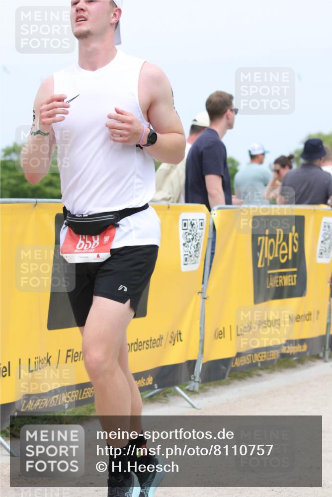 22.06.2025 - Viking Triathlon H.Heesch http://msf.ph/oto/8110757 22.06.2025 14:40:50 Laufen 76, 439, 458, 460, 658 meine-sportfotos.de