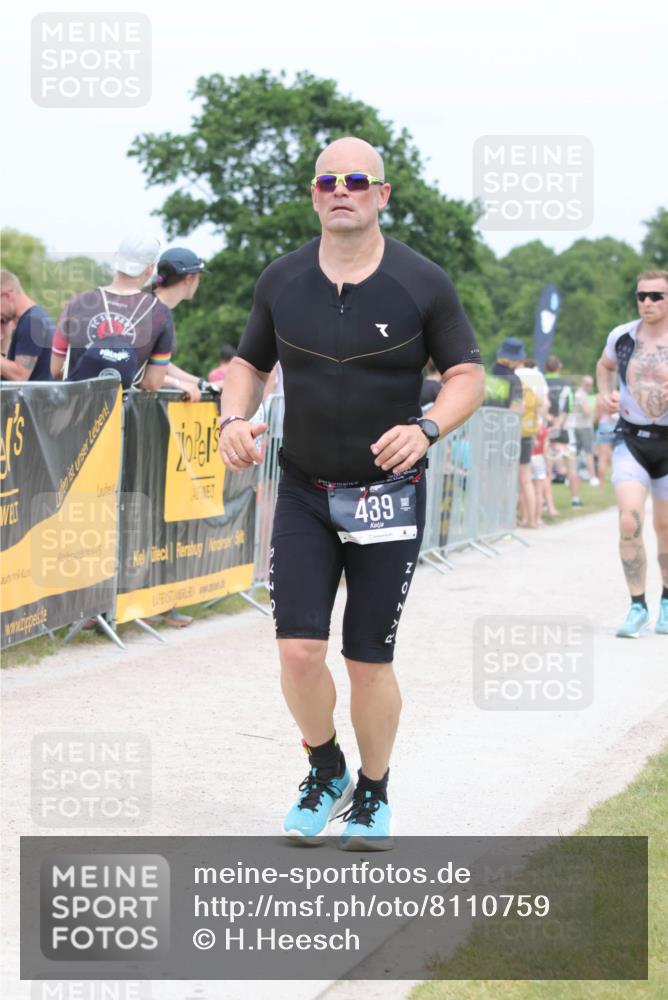 22.06.2025 - Viking Triathlon H.Heesch http://msf.ph/oto/8110759 22.06.2025 14:40:52 Laufen 76, 439, 458, 658 meine-sportfotos.de