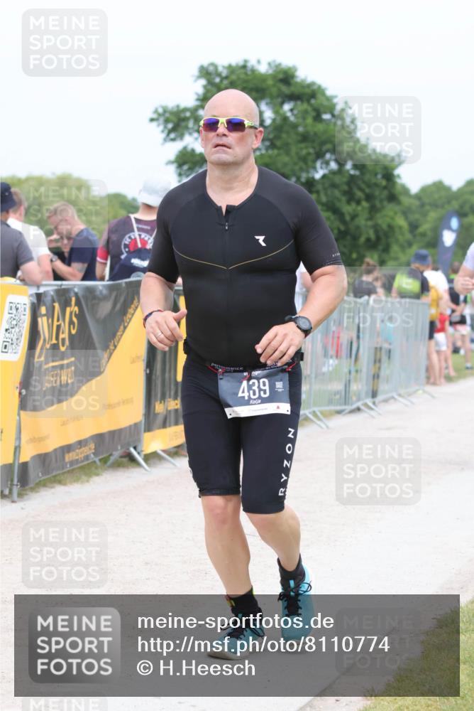 22.06.2025 - Viking Triathlon H.Heesch http://msf.ph/oto/8110774 22.06.2025 14:40:52 Laufen 76, 439, 458, 658 meine-sportfotos.de