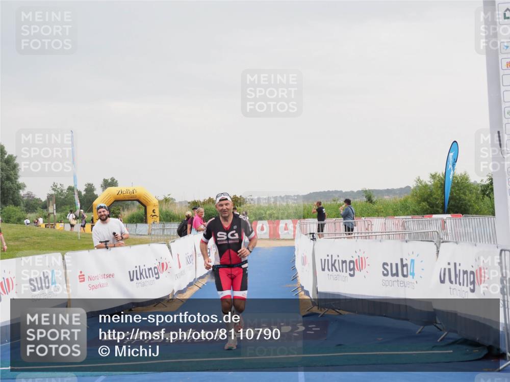 22.06.2025 - Viking Triathlon MichiJ http://msf.ph/oto/8110790 22.06.2025 16:39:26 Ziel 156 meine-sportfotos.de