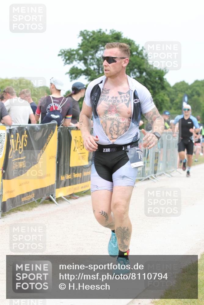 22.06.2025 - Viking Triathlon H.Heesch http://msf.ph/oto/8110794 22.06.2025 14:40:54 Laufen 76, 439, 458 meine-sportfotos.de