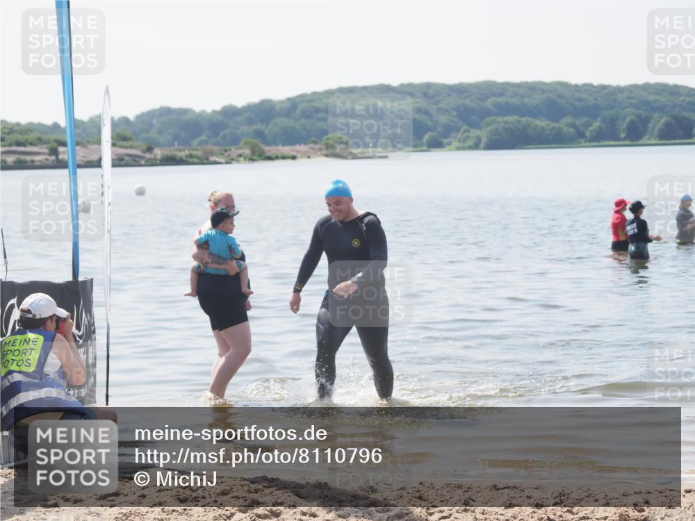 22.06.2025 - Viking Triathlon MichiJ http://msf.ph/oto/8110796 22.06.2025 11:06:21 Schwimmen 303 meine-sportfotos.de