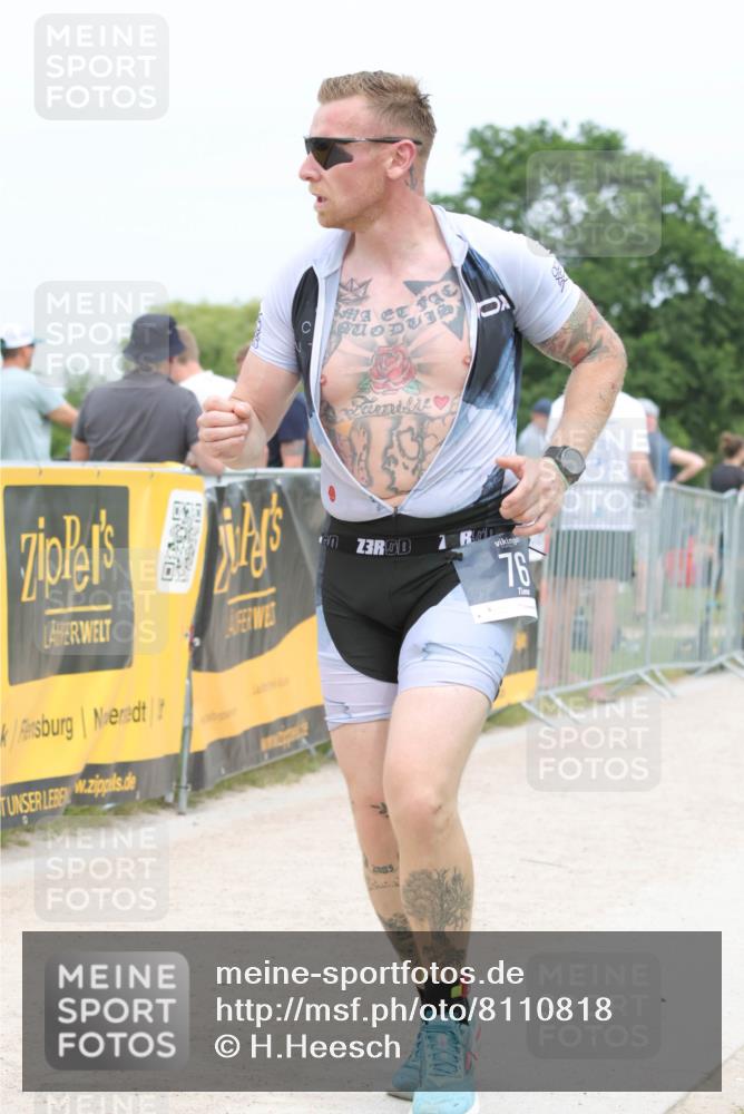 22.06.2025 - Viking Triathlon H.Heesch http://msf.ph/oto/8110818 22.06.2025 14:40:55 Laufen 76, 439, 458 meine-sportfotos.de