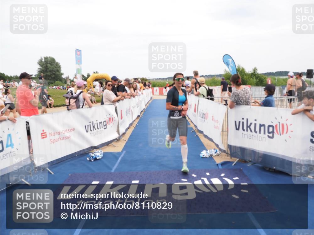 22.06.2025 - Viking Triathlon MichiJ http://msf.ph/oto/8110829 22.06.2025 15:01:56 Ziel 398 meine-sportfotos.de