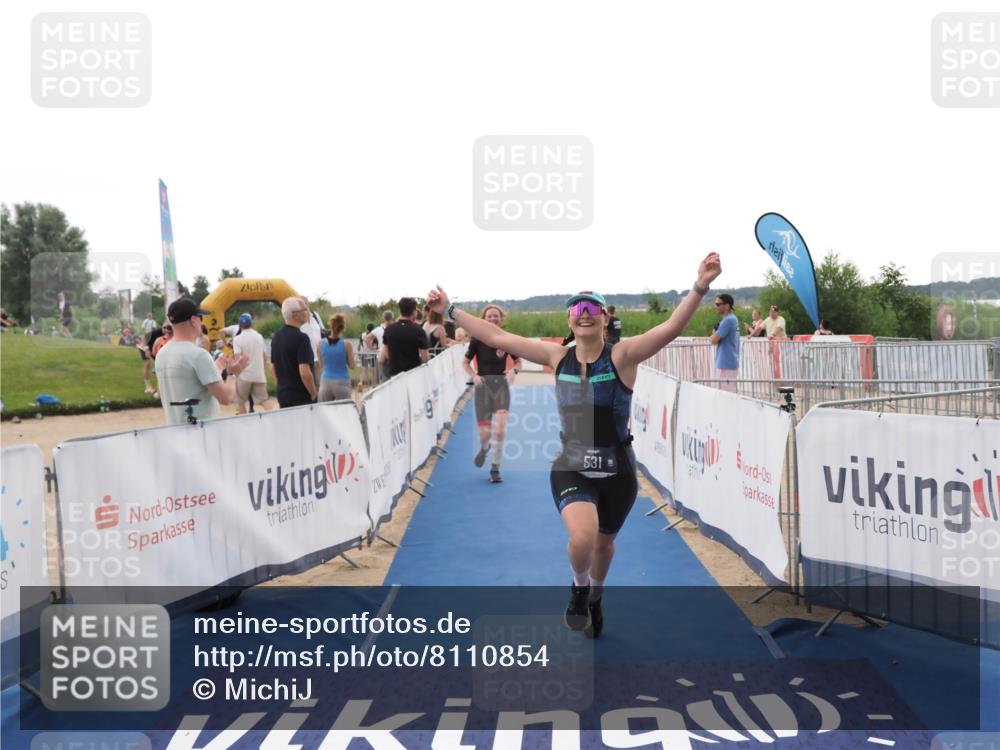 22.06.2025 - Viking Triathlon MichiJ http://msf.ph/oto/8110854 22.06.2025 16:22:33 Ziel 425, 531 meine-sportfotos.de