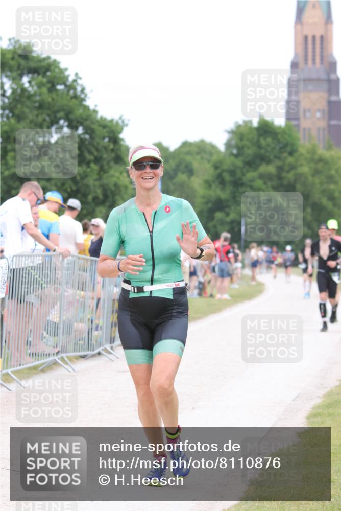 22.06.2025 - Viking Triathlon H.Heesch http://msf.ph/oto/8110876 22.06.2025 14:46:13 Laufen 65 meine-sportfotos.de